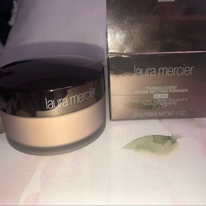 Translucent loose setting powder-Glow